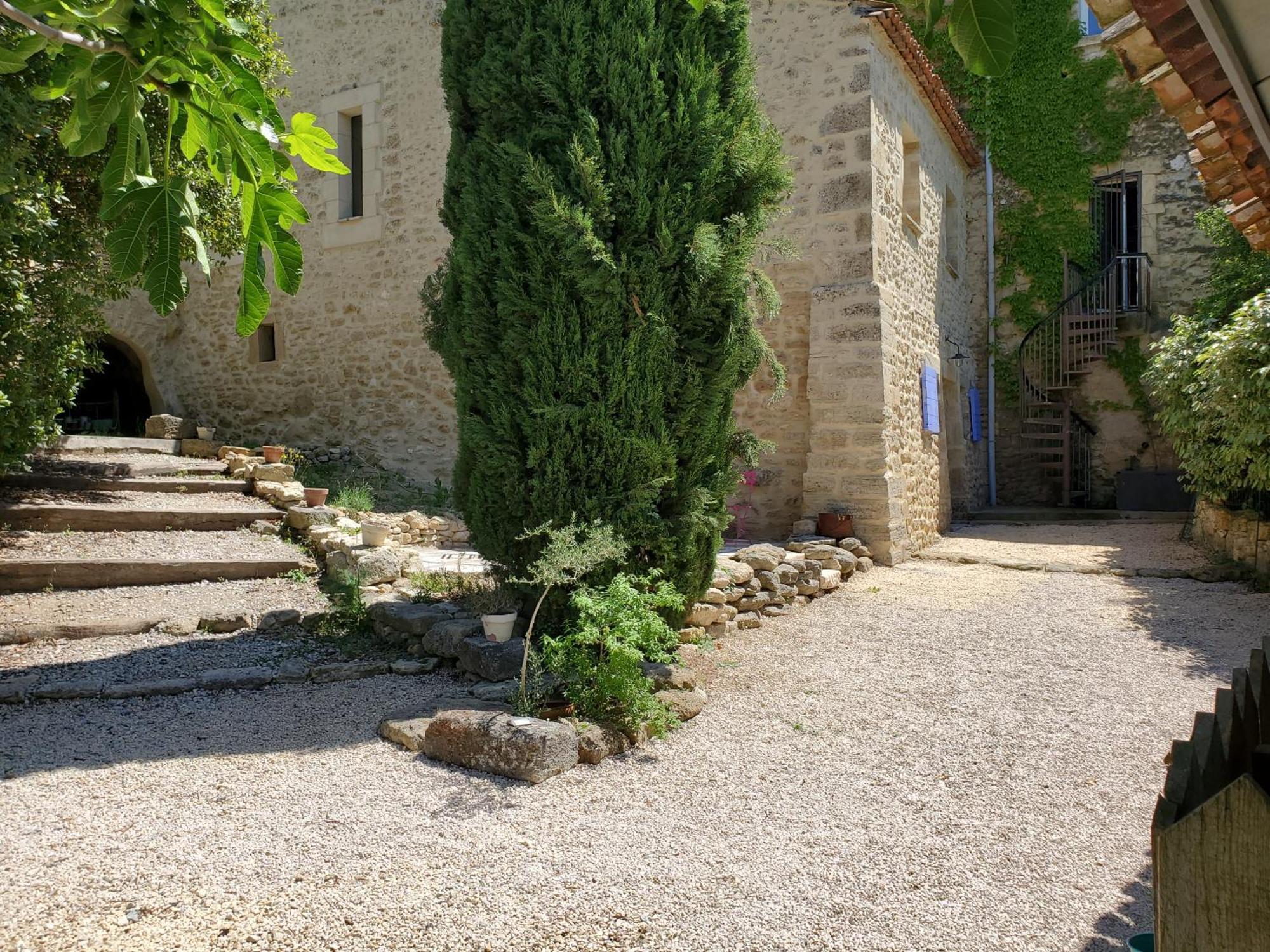 Moulin De Bonfilhon Bed & Breakfast Cornillon-Confoux Exterior photo